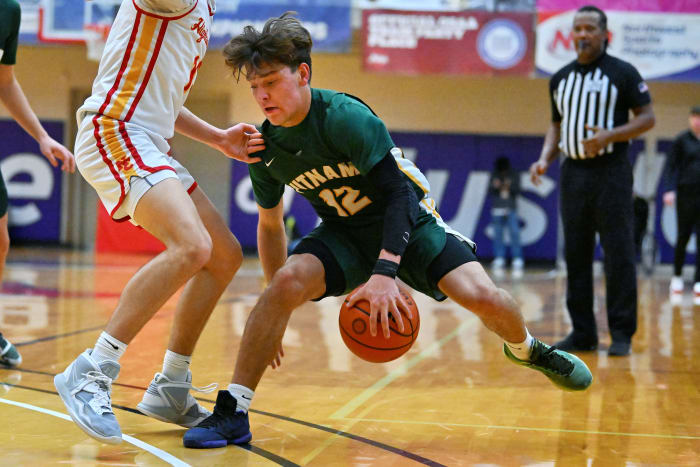 a Putnam North Eugene 5A Oregon boys basketball quarterfinal 2024 Leon Neuschwander 49